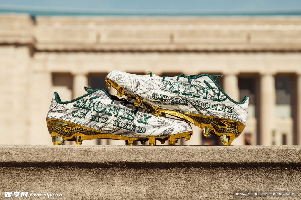 ADIDAS顶级足球鞋宣传广告
