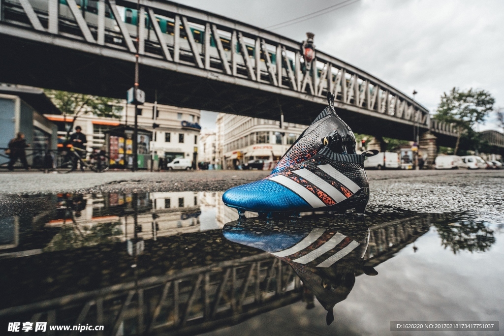 ADIDAS顶级足球鞋宣传广告
