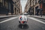 ADIDAS欧洲杯比赛用球广告