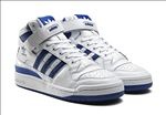 ADIDAS休闲运动鞋宣传广告