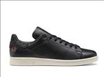 ADIDAS休闲运动鞋宣传广告
