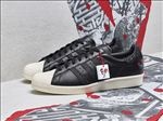 ADIDAS休闲运动鞋宣传广告