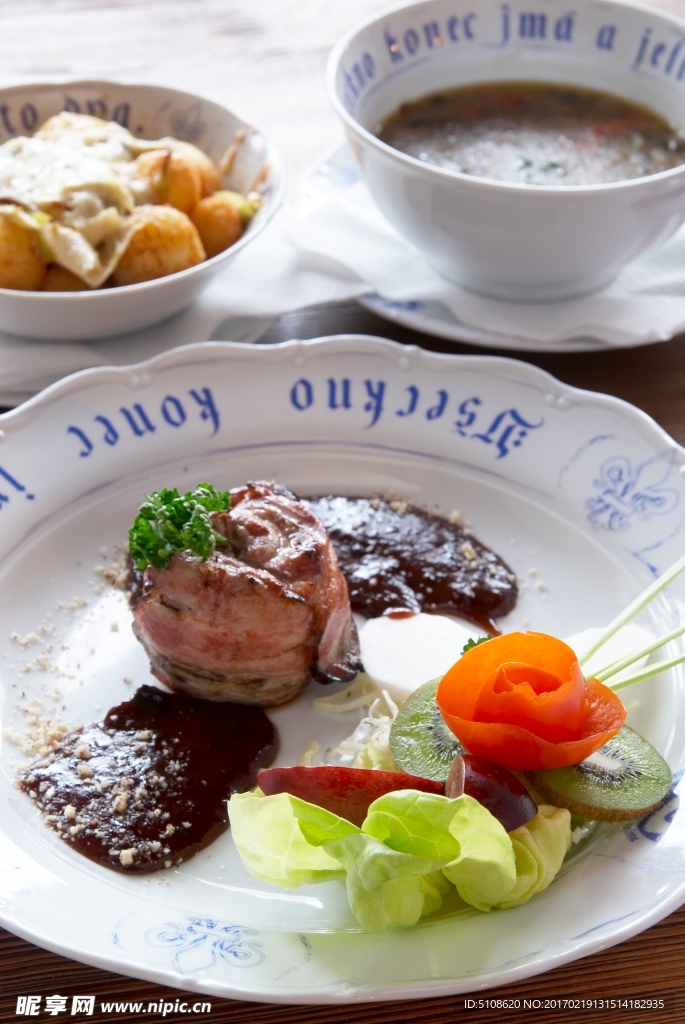 美餐