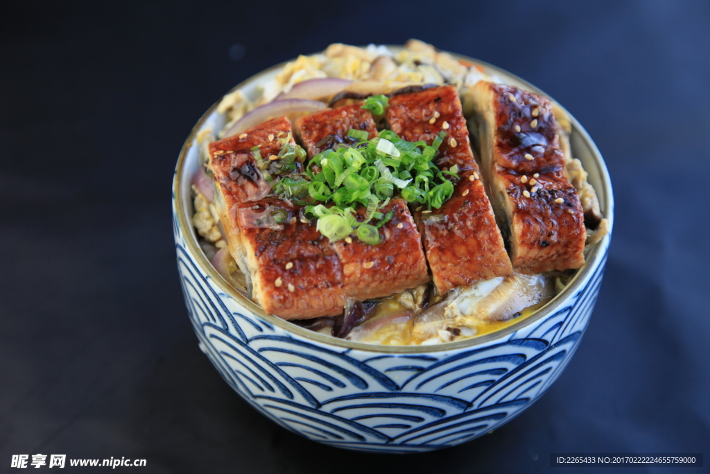 鳗鱼滑蛋饭  鳗鱼饭