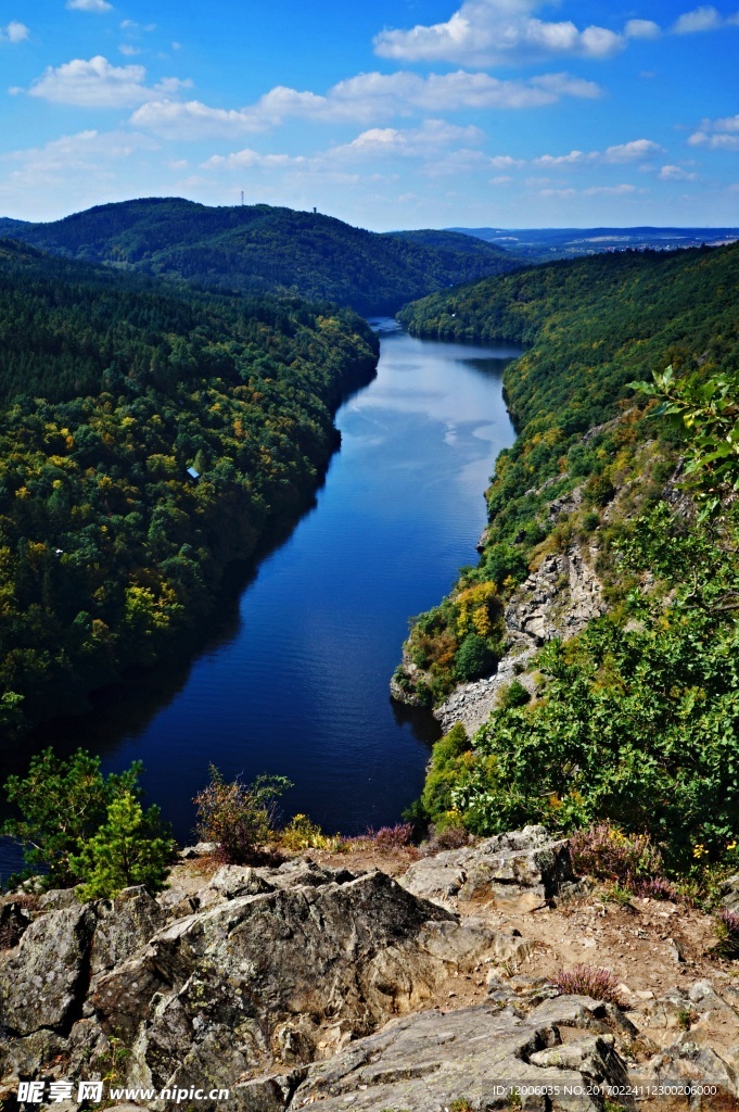 山清水秀景观