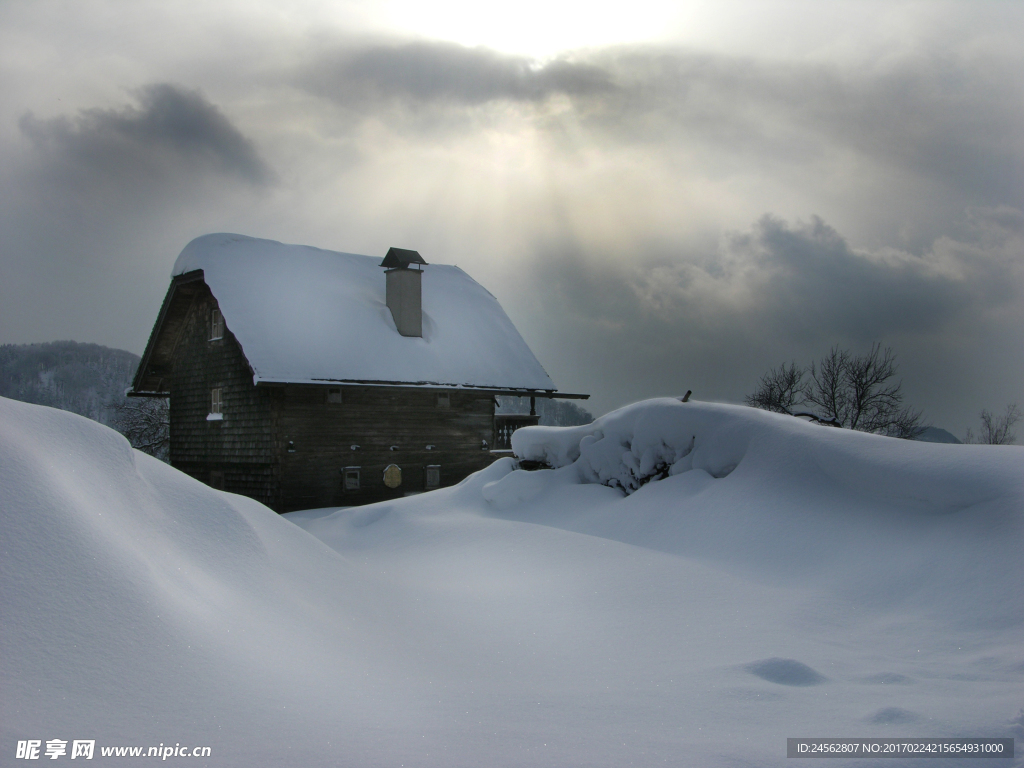 雪景小屋