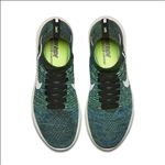 NIKE休闲运动鞋宣传广告
