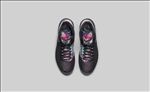 NIKE休闲运动鞋宣传广告