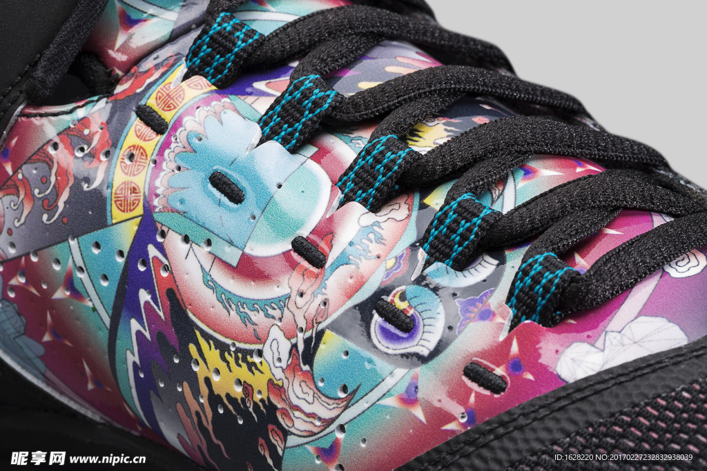 NIKE休闲运动鞋宣传广告