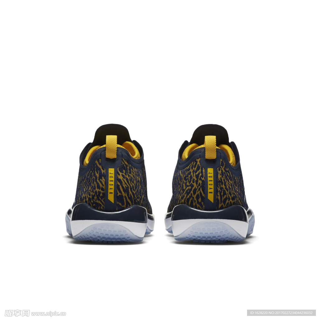 NIKE休闲运动鞋宣传广告
