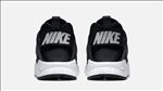 NIKE休闲运动鞋宣传广告