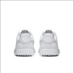 NIKE休闲运动鞋宣传广告