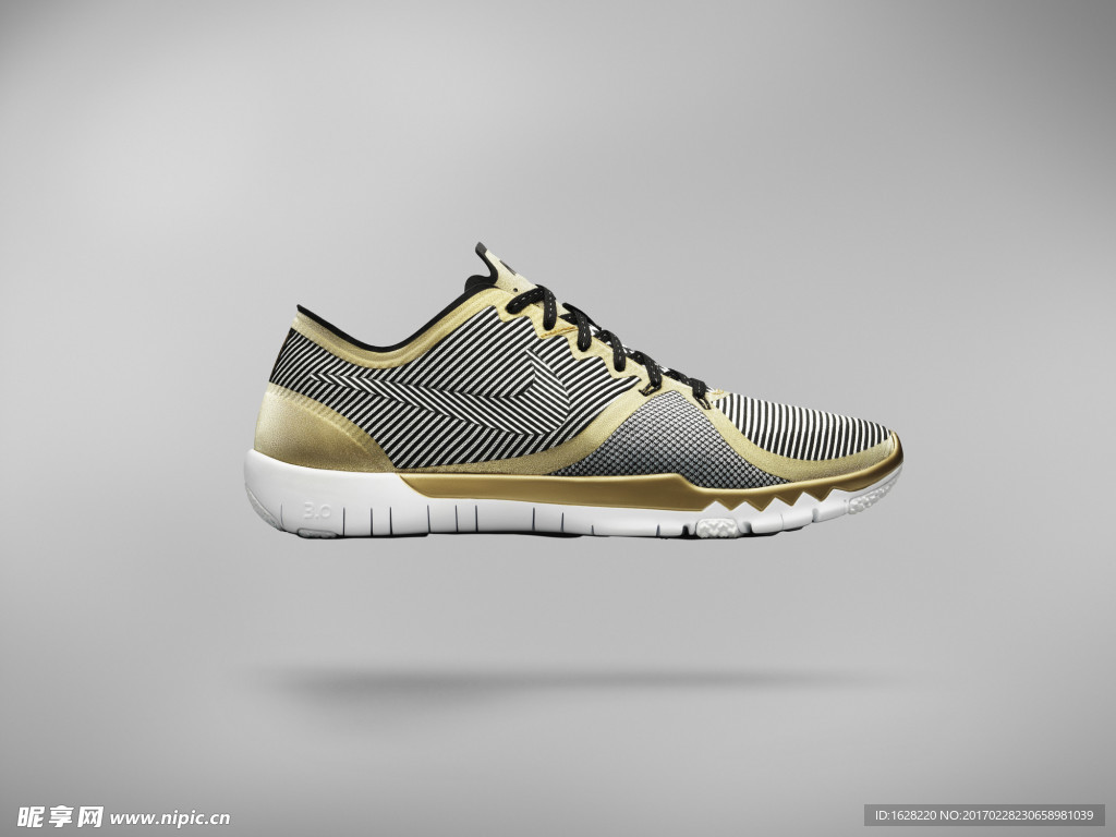 NIKE休闲运动鞋宣传广告