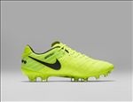 NIKE顶级足球鞋宣传广告