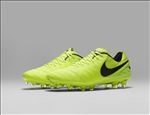 NIKE顶级足球鞋宣传广告