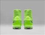 NIKE顶级足球鞋宣传广告