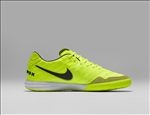 NIKE顶级足球鞋宣传广告