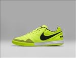 NIKE顶级足球鞋宣传广告