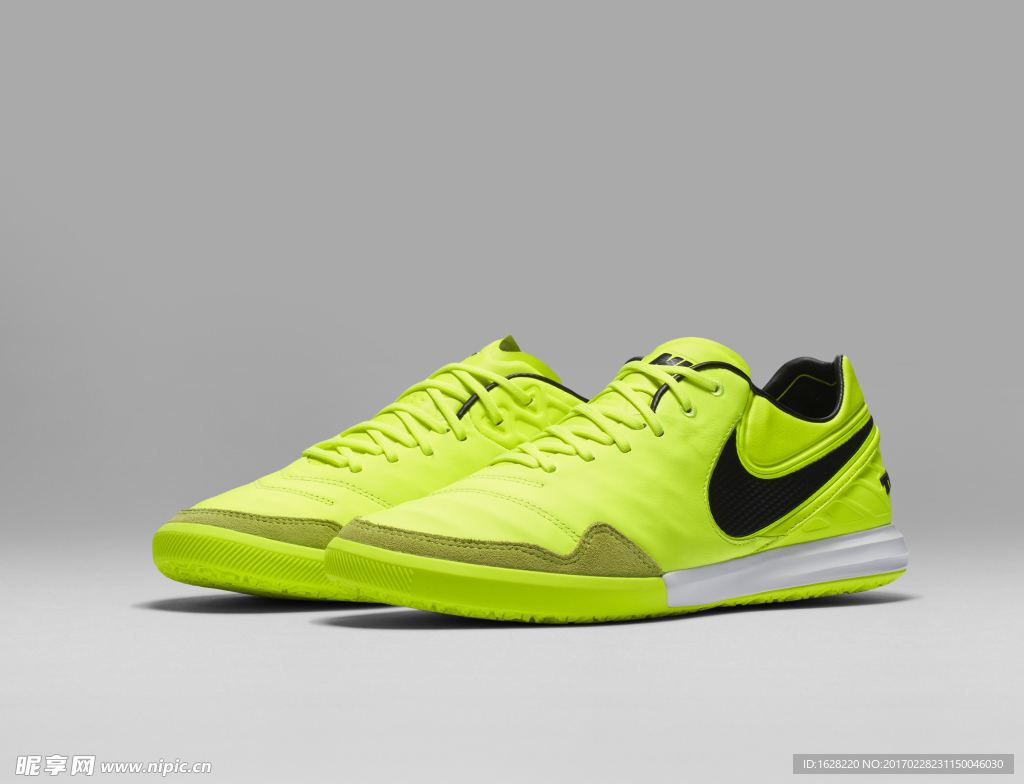 NIKE顶级足球鞋宣传广告