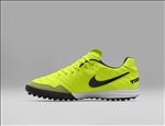 NIKE顶级足球鞋宣传广告