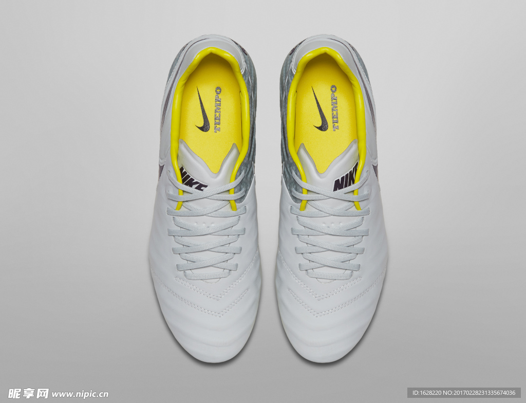 NIKE顶级足球鞋宣传广告