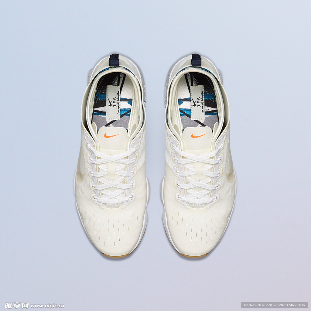 NIKE休闲运动鞋宣传广告