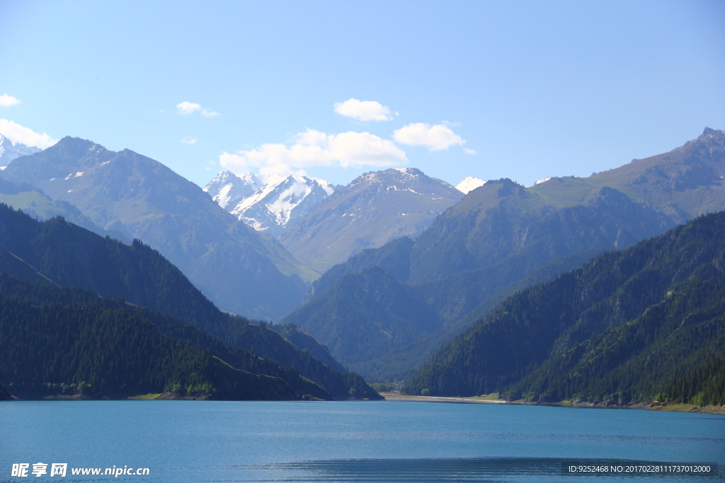 天山