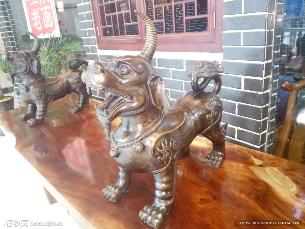 一对独角兽 神兽 雕刻
