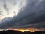 山间日出高清图