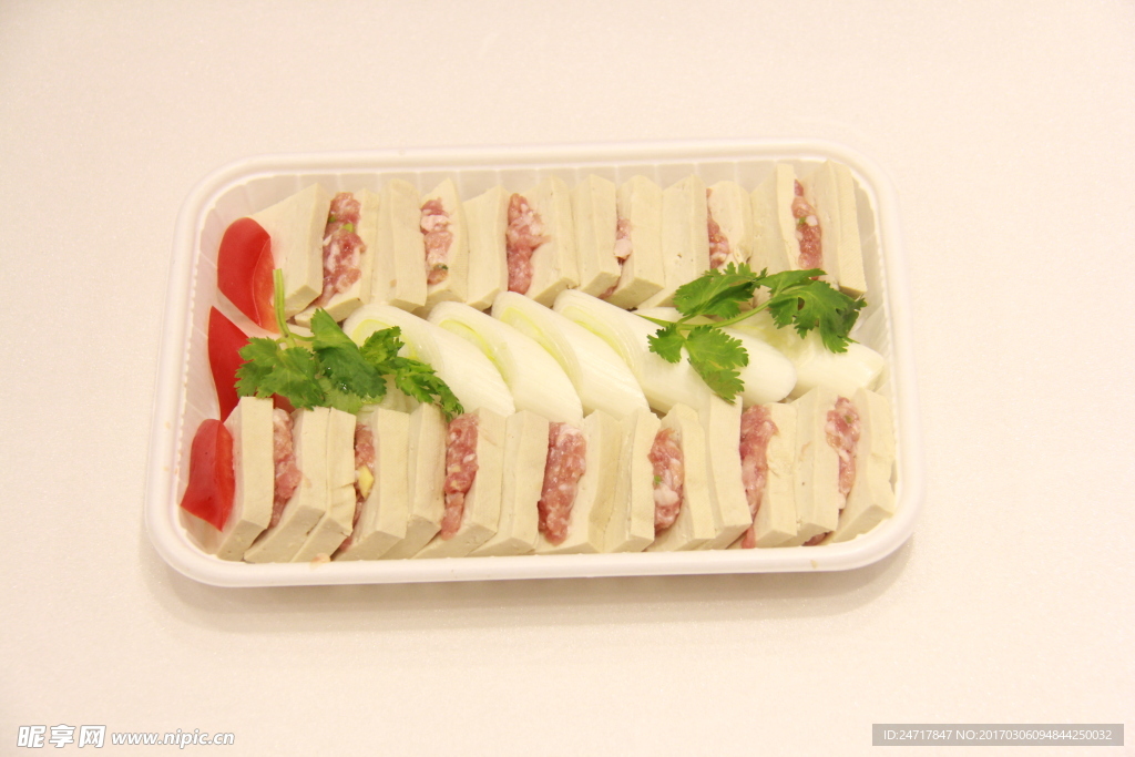 豆腐夹肉