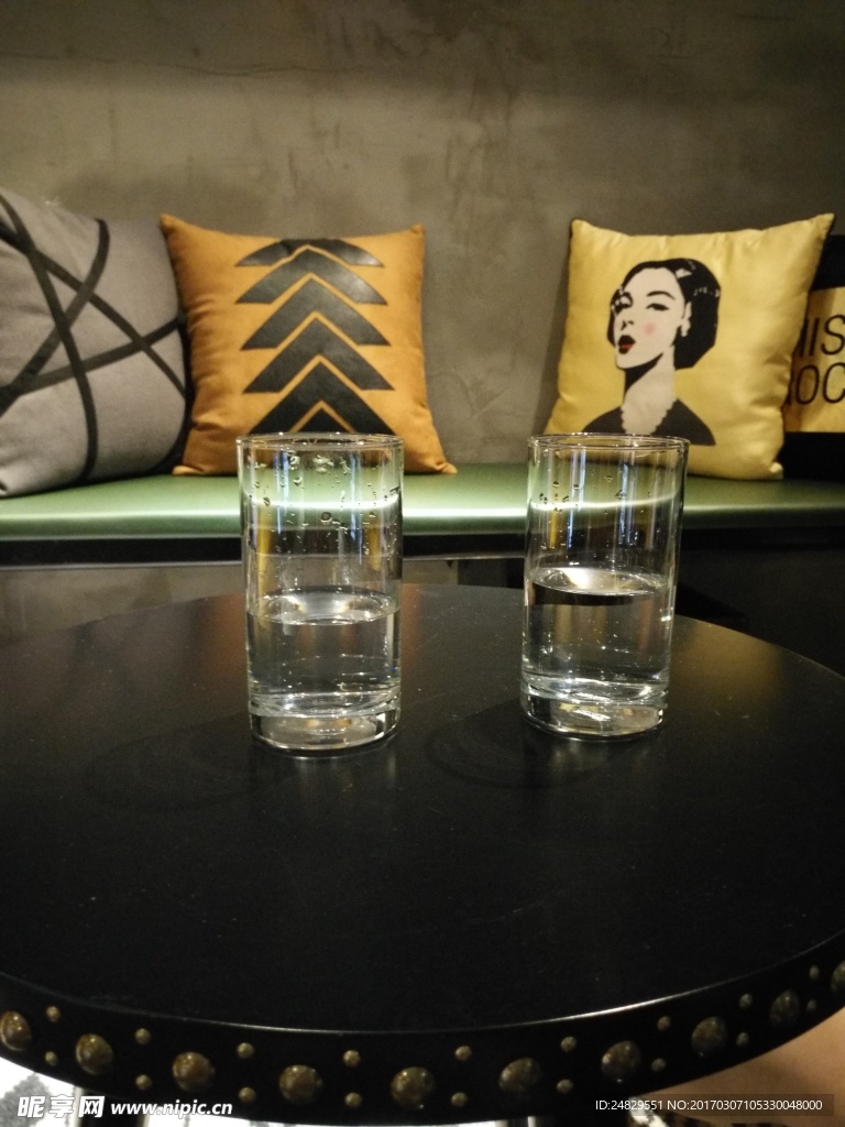 水杯