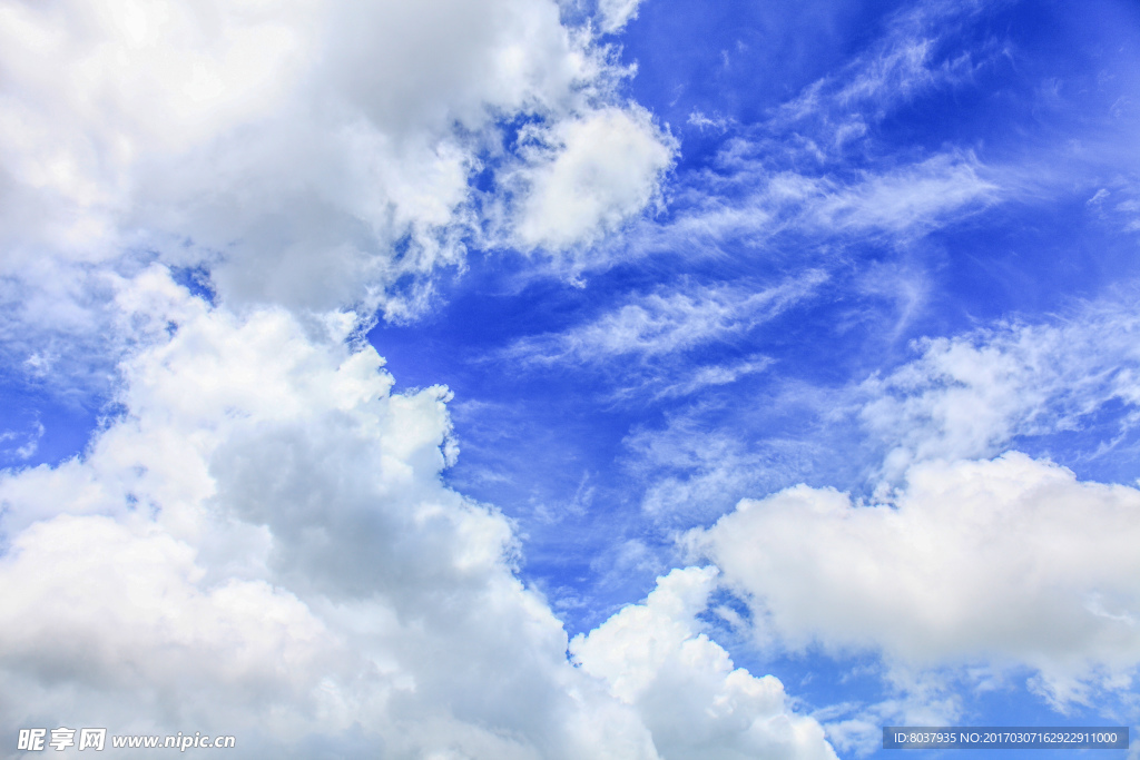 蓝天白云