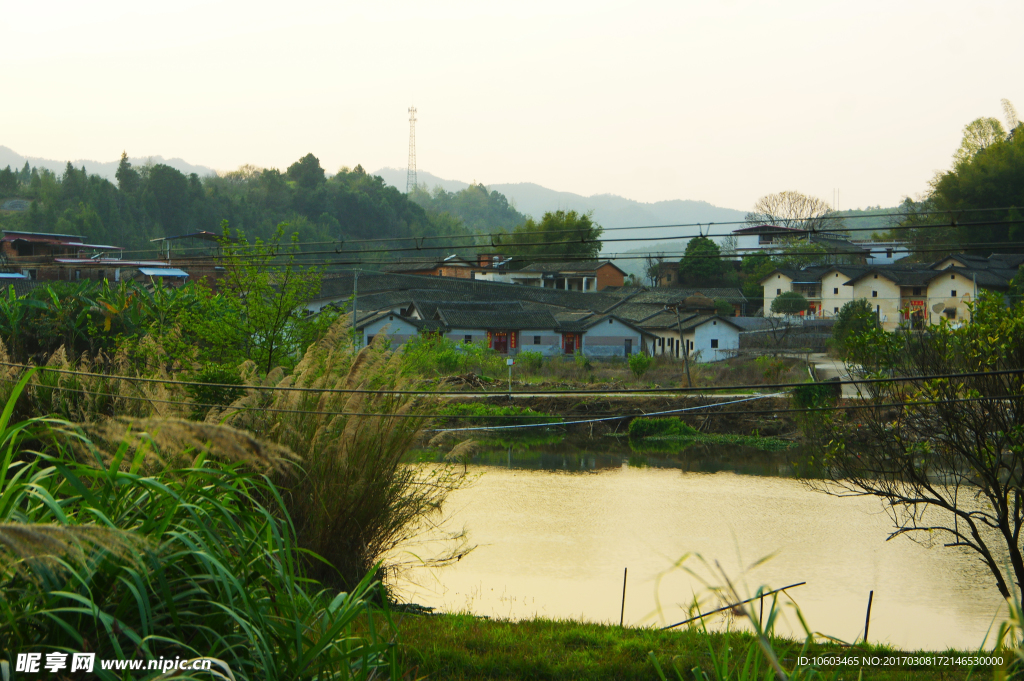 夕阳西下 乡村景色