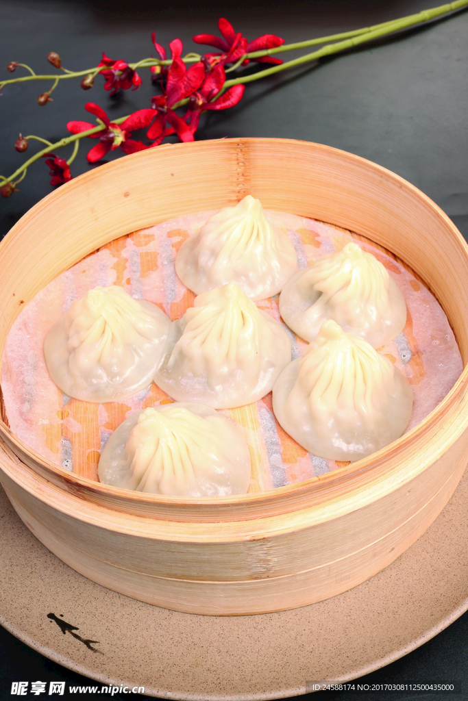 鲜肉小笼包