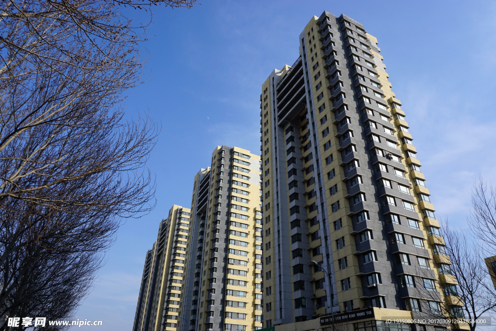 蓝天 高层建筑