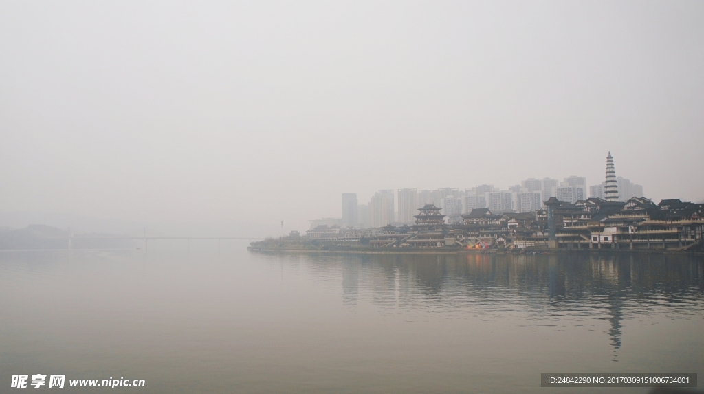 河岸风光