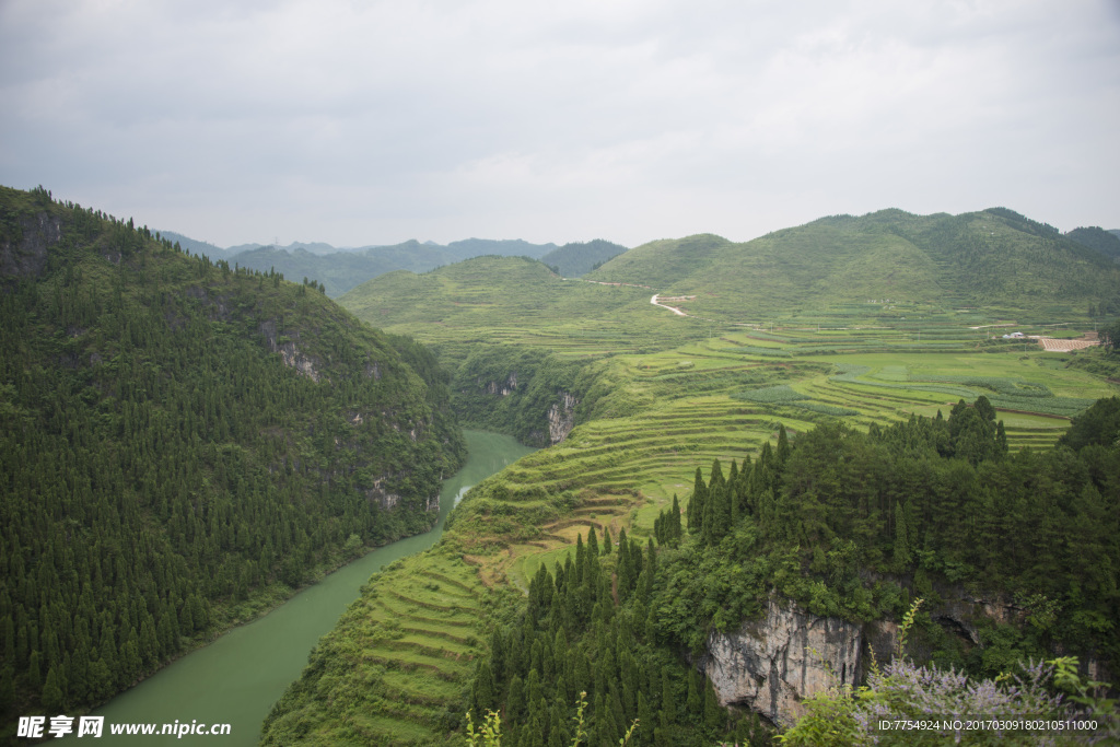 峡谷风光