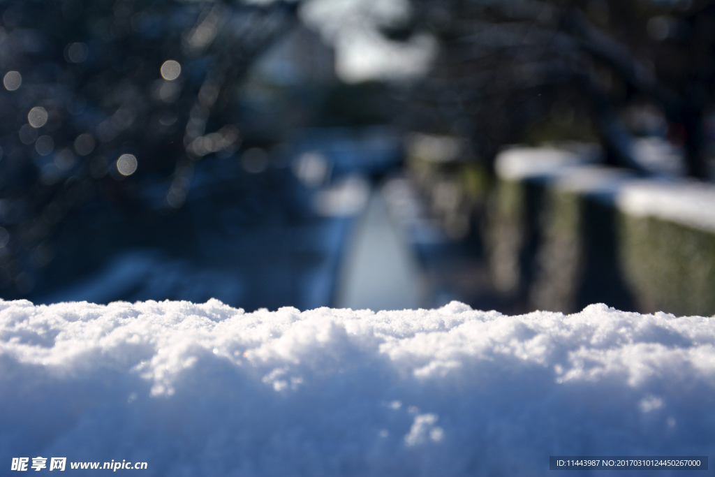 积雪