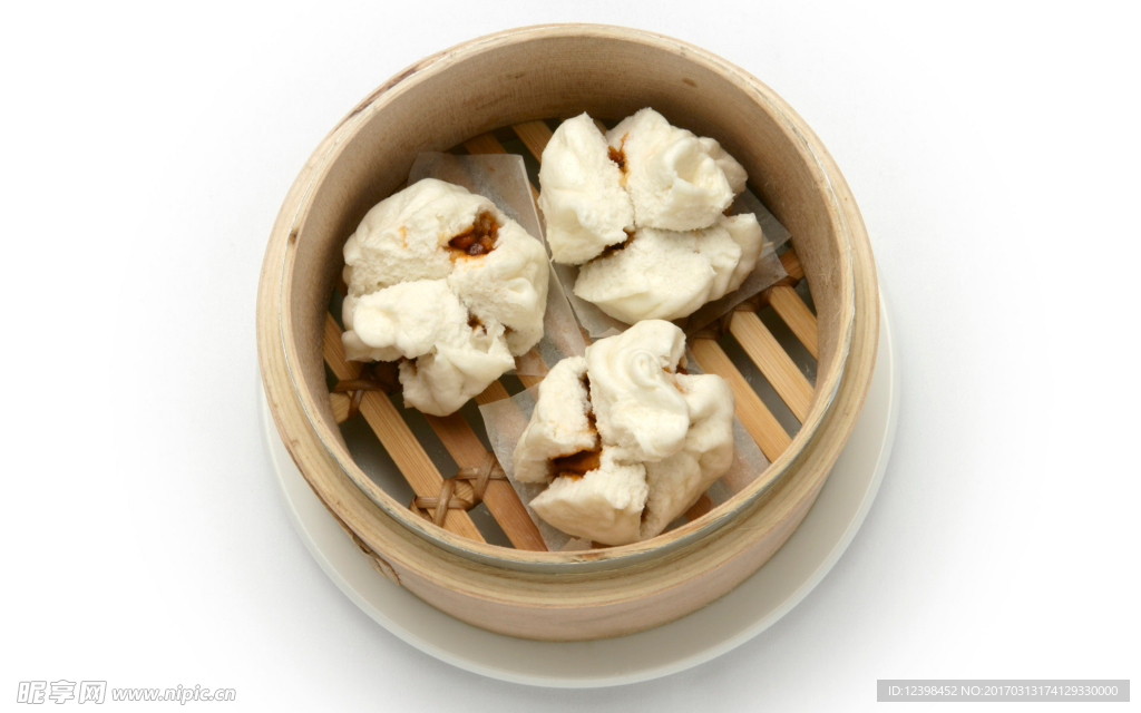蒸笼中的面食