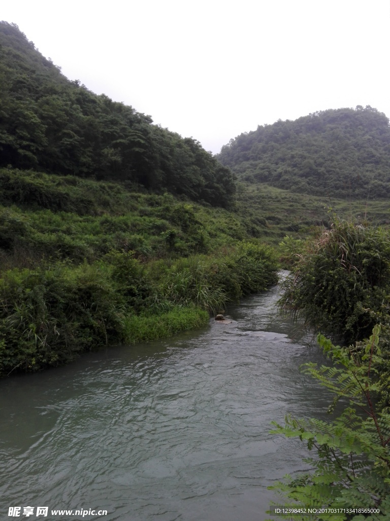 乡村小河