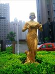 金色女神像
