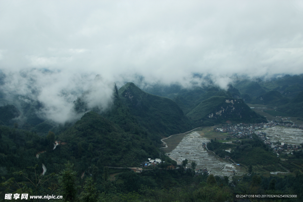 山村