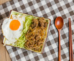 烧汁肥牛盖饭