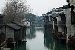 河边建筑