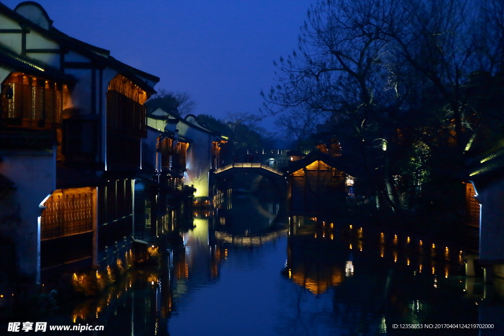 夜色渐浓