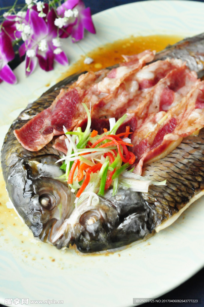 大厨培根蒸瘦身鲩鱼