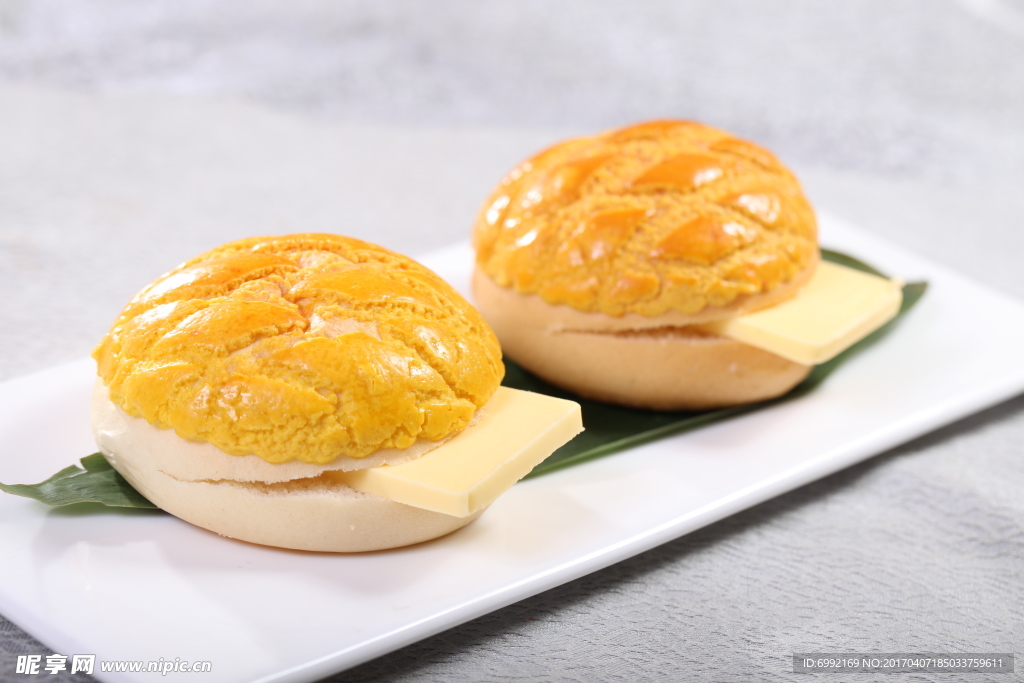 牛油菠萝包