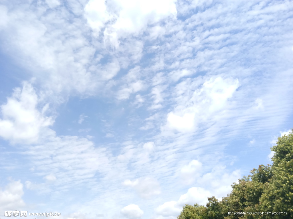蓝天白云天空图片