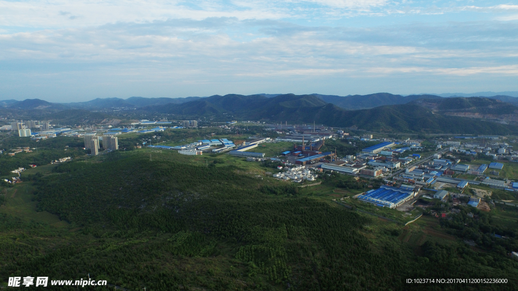 淅川县城市航拍范蠡公园