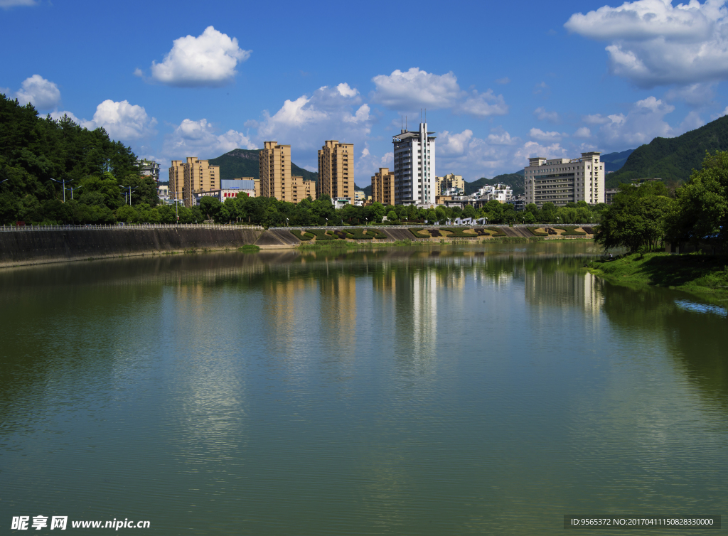 新城风光